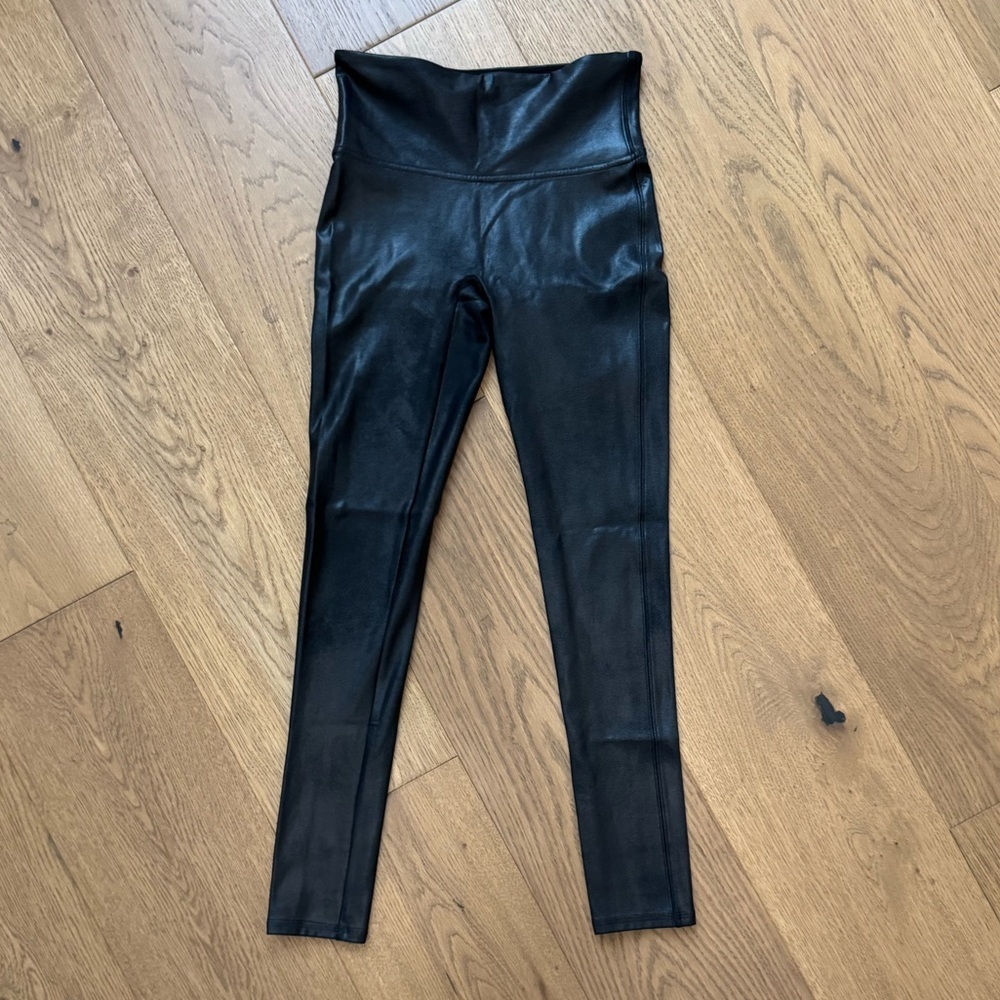 Spanx Spanxshape Faux Leather Legging - Small Petite - Black - EUC